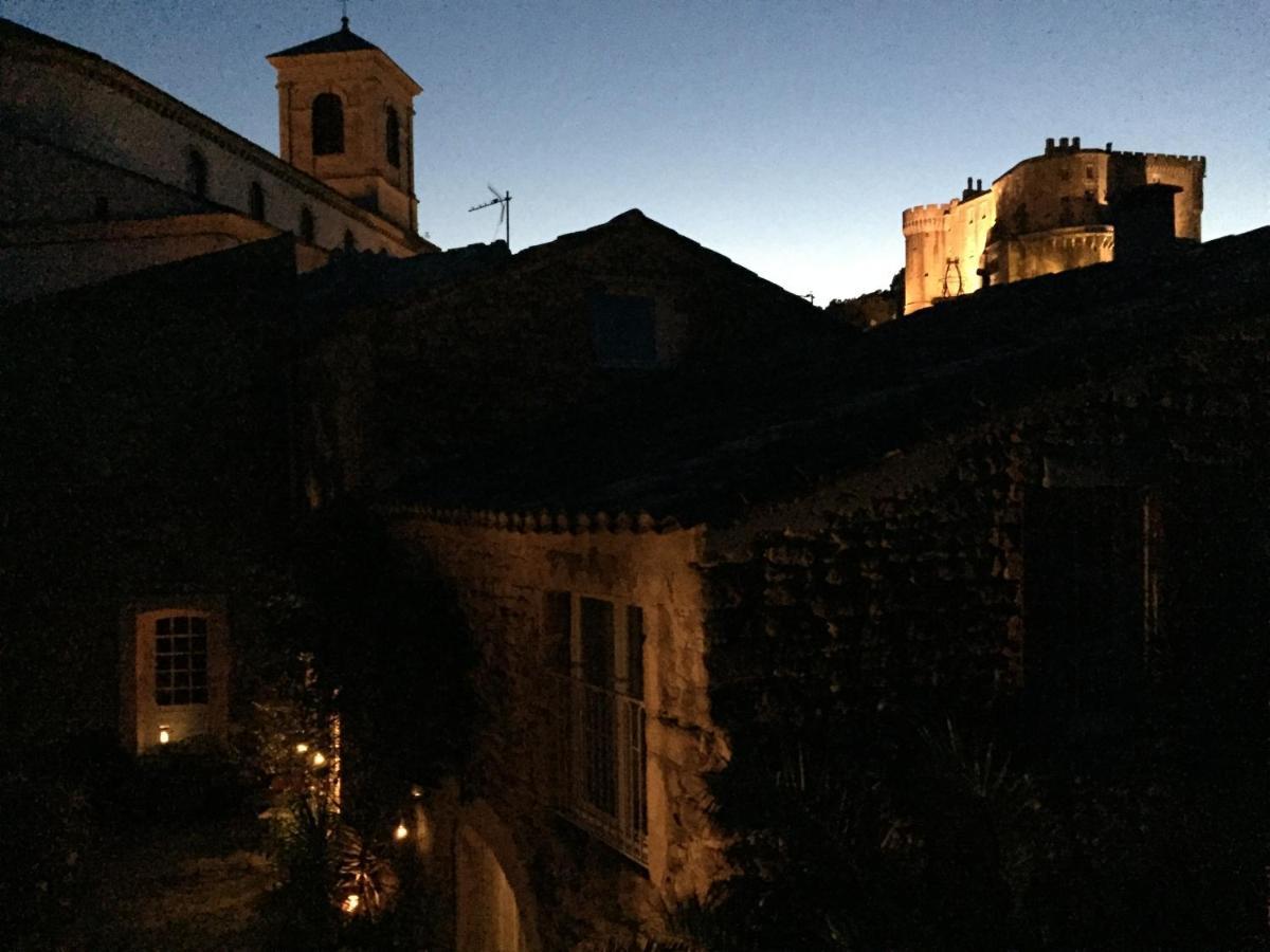 Bed and Breakfast Les Aiguieres En Provence Suze-la-Rousse Exteriér fotografie