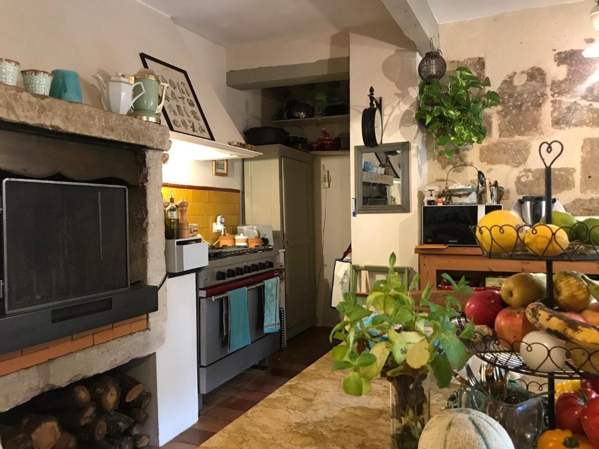 Bed and Breakfast Les Aiguieres En Provence Suze-la-Rousse Exteriér fotografie