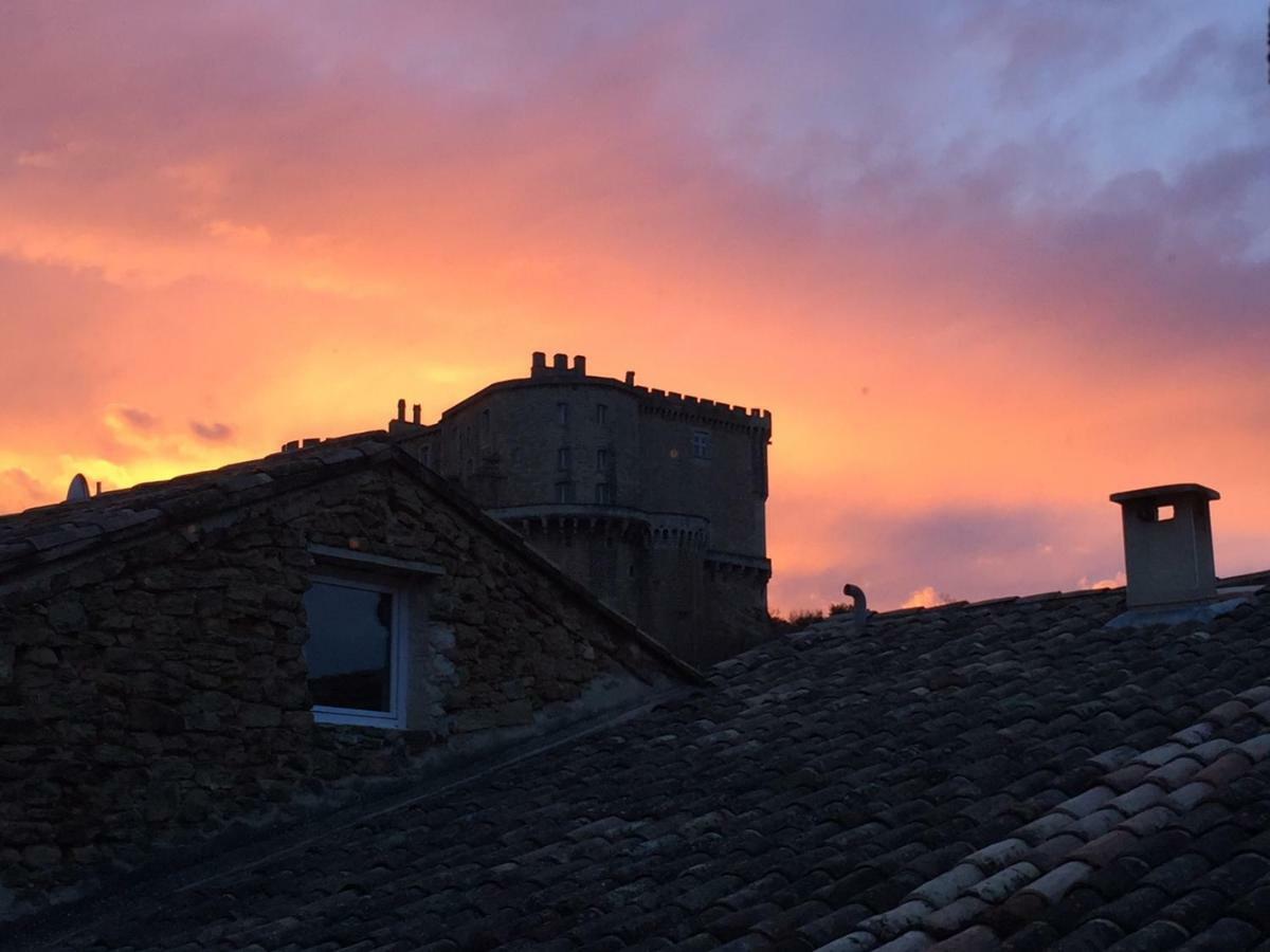 Bed and Breakfast Les Aiguieres En Provence Suze-la-Rousse Exteriér fotografie